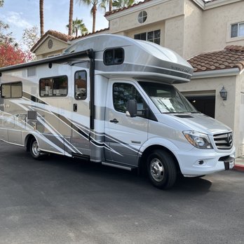 Giant RV - Our new View thanks to Lenin and Ashley - RV Repair Near Me - Downey, California Giant RV - Our new View thanks to Lenin and Ashley - RV Repair Near Me - Downey, California