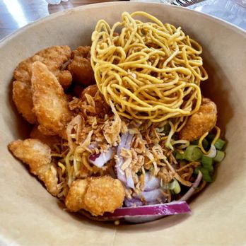 Thai Thai Hillsboro - Khao Soi with fried chu! - Food Trucks Near Me - Hillsboro, Oregon