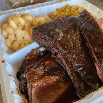 Tommy's BBQ - 3 meat combo - Barbeque Near Me - Hercules, California