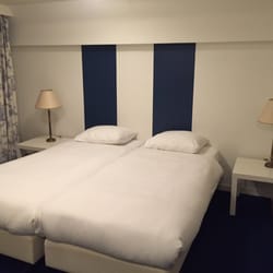 Hotel Bridges House - everything is jst clean and neat and simple