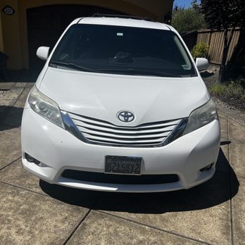 Friendly Limo & Shuttle Service - Airport Shuttles Near Me - Sacramento, California Friendly Limo & Shuttle Service - Airport Shuttles Near Me - Sacramento, California