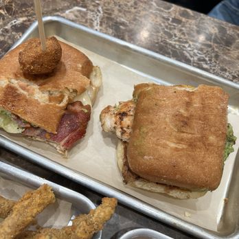 Billy Roys Burger - Chicken pesto sandwich - Burgers Near Me - Fremont, California