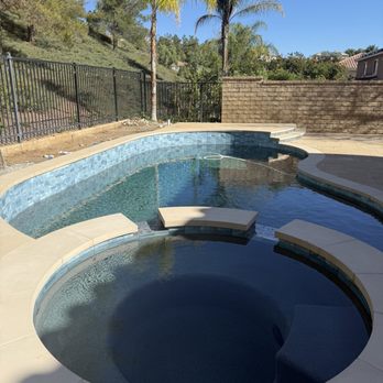 Thomas Pools - Pool & Hot Tub Service Near Me - Castaic, California