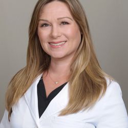 Advanced Dermatology and Cosmetic Surgery - Krystana Rossell, Aesthetician