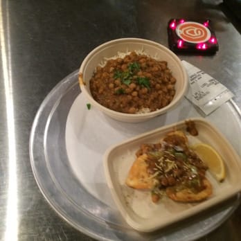 Choolaah - Samosa chaat and chana masala bowl - Indian Near Me - Beachwood, Ohio