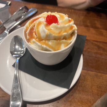 The Farmhouse Cafe - Caramel sundae - American Near Me - Cheney, Washington