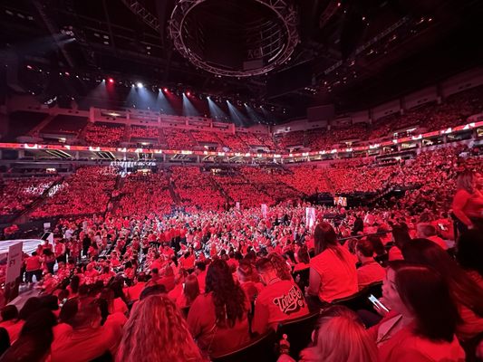 Target Center by null