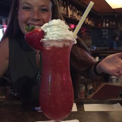 Courtyard Lounge - Lora's Strawberry Daiquiri (mmmmmmm)