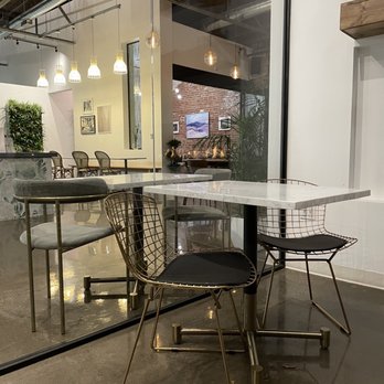 Inheritance Juicery - Dining area - Juice Bars & Smoothies Near Me - Tulsa, Oklahoma