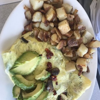West End Diner - California omelette - Breakfast & Brunch Near Me - Leominster, Massachusetts West End Diner - California omelette - Breakfast & Brunch Near Me - Leominster, Massachusetts
