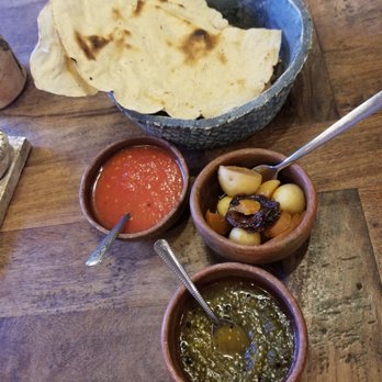 Pitiona - Tortillas al Horno con salsas - Signature Cuisine Near Me - Oaxaca, OAX