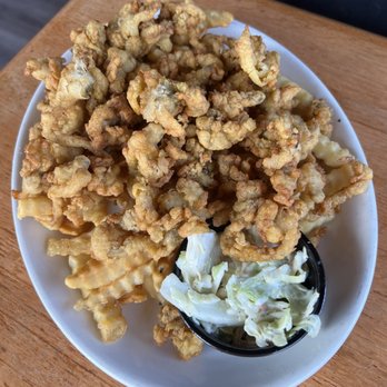 Surf 6 - Fried clams - American Near Me - Old Orchard Beach, Maine