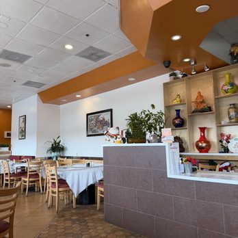 JS Foothill Restaurant - Asian Fusion Near Me - Pasadena, California