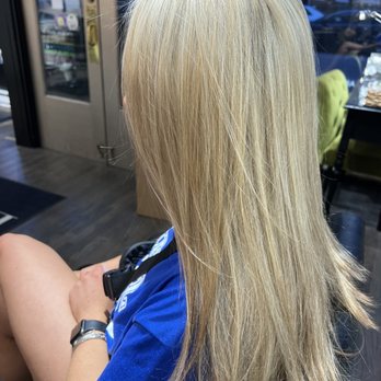 Salon Edda - Hair Salons Near Me - Chicago, Illinois