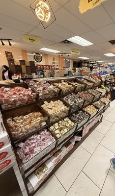 The Golden Nuts by null