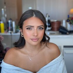 Sarah Elizabeth Artistry - Bridesmaid glam & hair
