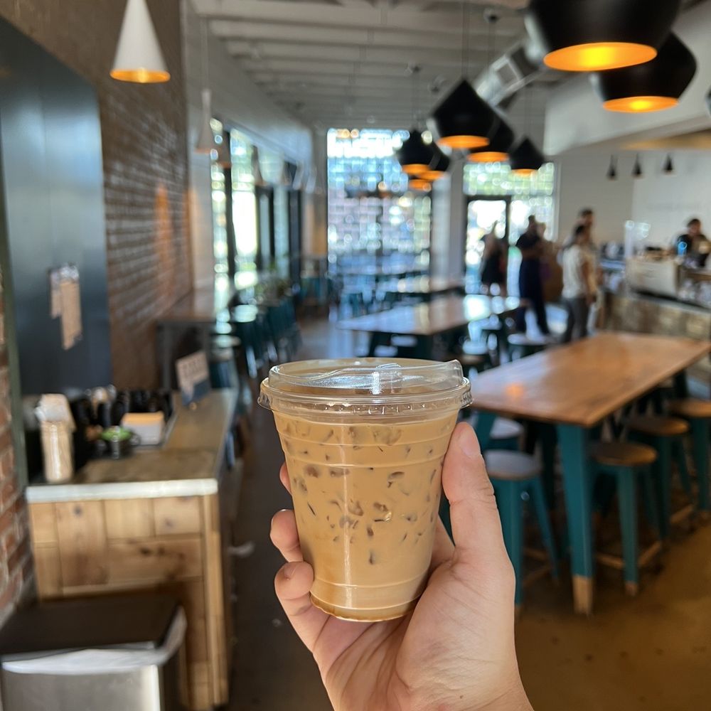 Houndstooth Coffee - Iced Oatmilk cappuccino - Coffee & Tea Near Me - Dallas, Texas
