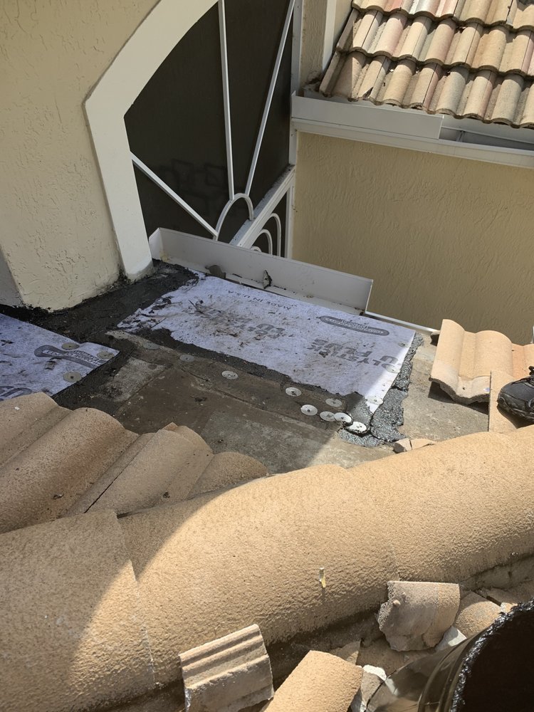 Slide of The Roof Wizard