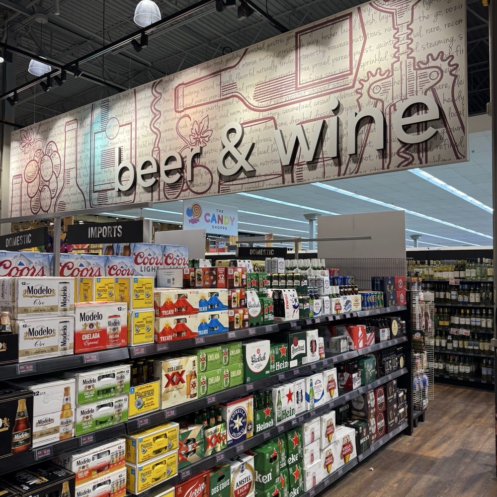Strack & Van Til - Beer & wine - Bakeries Near Me - Schererville, Indiana Strack & Van Til - Beer & wine - Bakeries Near Me - Schererville, Indiana