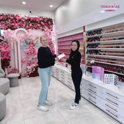 French Nails - Congratulations to Our Lucky Raffle Winner
Today, we had the joy of handing over the brand new iPhone 16 to our lucky winner.