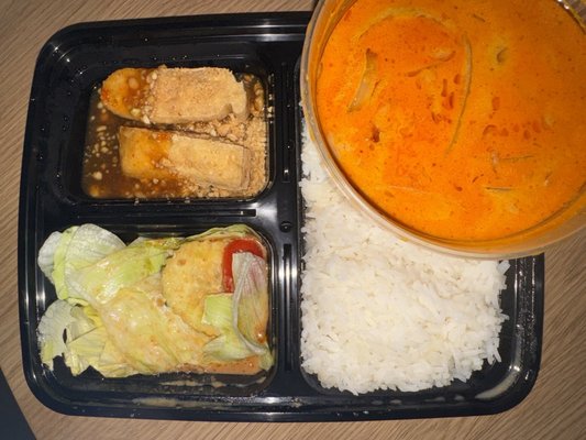 TUE THAI FOOD by null