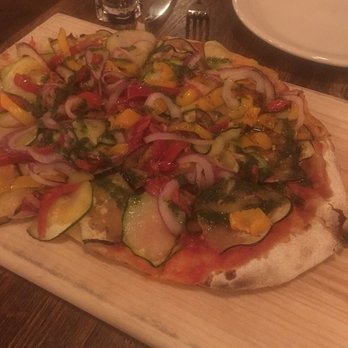 Camillo - Amazing vegetarian pizza - Italian Near Me - Brooklyn, New York