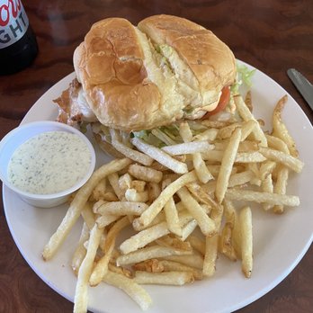 The Slanted Porch - Spicy Chicken - American Near Me - Fallon, Nevada The Slanted Porch - Spicy Chicken - American Near Me - Fallon, Nevada