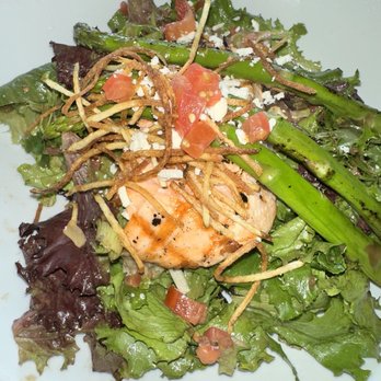 Bravo! Italian Kitchen - Grilled Salmon Salad - Italian Near Me - Lansing, Michigan