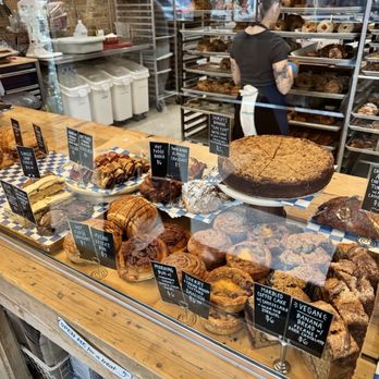 Mindy's Bakery - Desserts Near Me - Chicago, Illinois Mindy's Bakery - Desserts Near Me - Chicago, Illinois