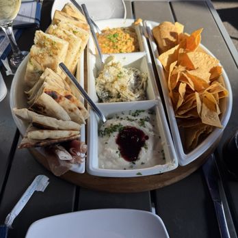 Reservoir - Dip trio - Burgers Near Me - Holland, Michigan