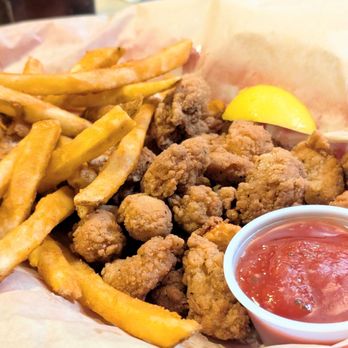 Peppers Grill & Bar - Shrimp and fries, too much breading - American Near Me - Roswell, New Mexico