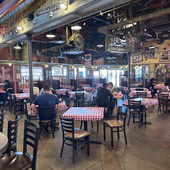Portillo's & Barnelli's Summit - Seating inside - Hot Dogs Near Me - Summit, Illinois Portillo's & Barnelli's Summit - Seating inside - Hot Dogs Near Me - Summit, Illinois