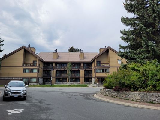 Whistler Village Inn + Suites by null