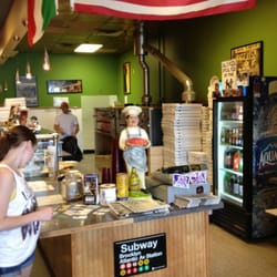 Sal's Pizza-Hartford - Sal's is the bomb