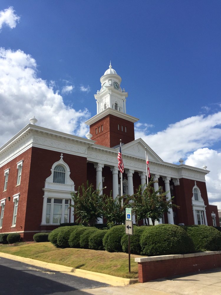 Lee County Courthouse - social services organization in Opelika, AL