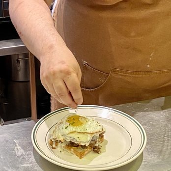 Gateau Ghost - Chef's Rail Salt-Bae - Breakfast & Brunch Near Me - Toronto, Ontario