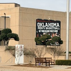 Lloyd Noble Center - Men's BBall sign