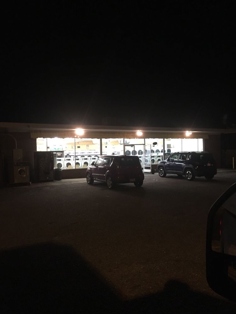 WILKESBORO LAUNDROMAT Updated June 2024 511 W Main St, Wilkesboro