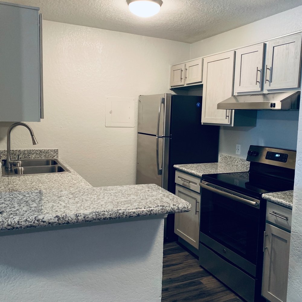 THE BREAKERS APARTMENTS 27 Photos 8801 Monticello Dr, Texas City