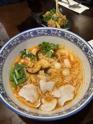 Sizzling House&Noodle by null