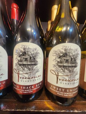 Treehouse Vineyards by null