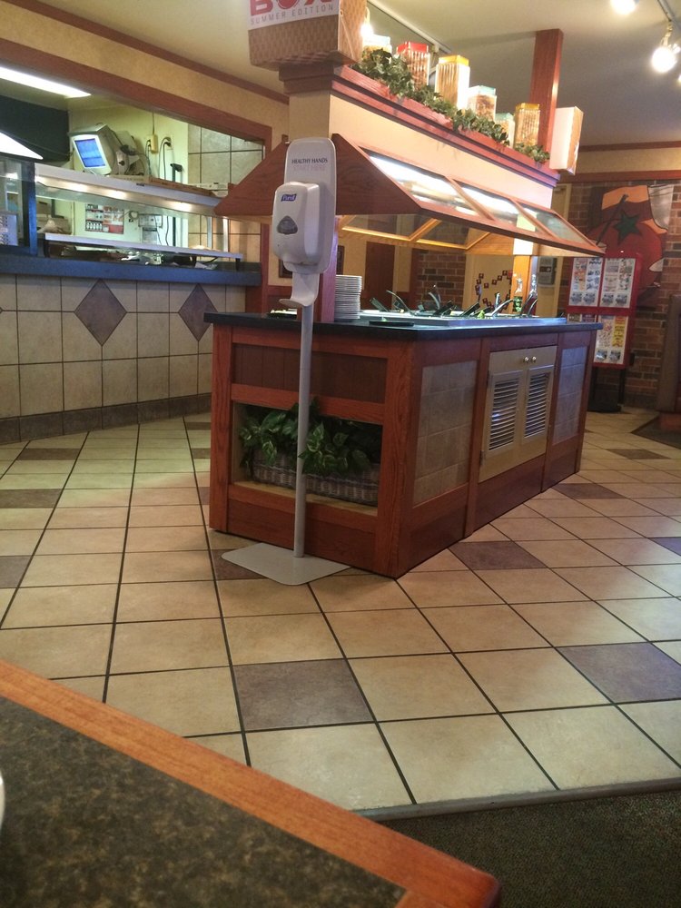 PIZZA HUT Updated September 2024 1912 SE Ross Clark Cir, Dothan, Alabama Pizza