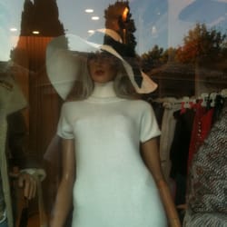 Brigitte B. Marine Mode - Couldn't resist and bought this hat :).