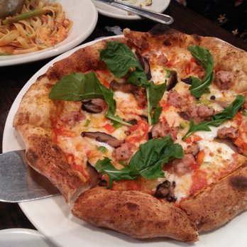 Italianni's - Classico Pizza - Italian Near Me - Makati, NCR Italianni's - Classico Pizza - Italian Near Me - Makati, NCR