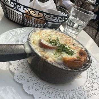 Petit Robert Bistro - French Near Me - Boston, Massachusetts