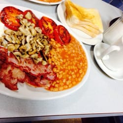 Aunt Sally Cafe - Lovely English breakfast sets including buttered toasts, we enjoyed it very much! Staff are quite friendly.