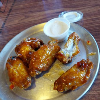 Bunkie Pizza Shack - chicken wings and dipping sauce - Pizza Near Me - Bunkie, Louisiana