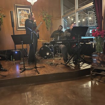 Fiore  - Lounges Near Me - Charlotte, North Carolina