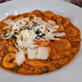 Sarafina's Italian Kitchen - Tortellini della mamma maria - Italian Near Me - Arnold, California