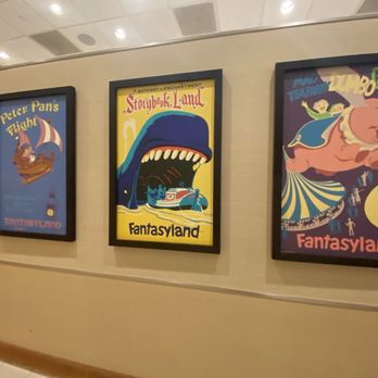 Goofy's Kitchen - Cute paintings all over - American Near Me - Anaheim, California